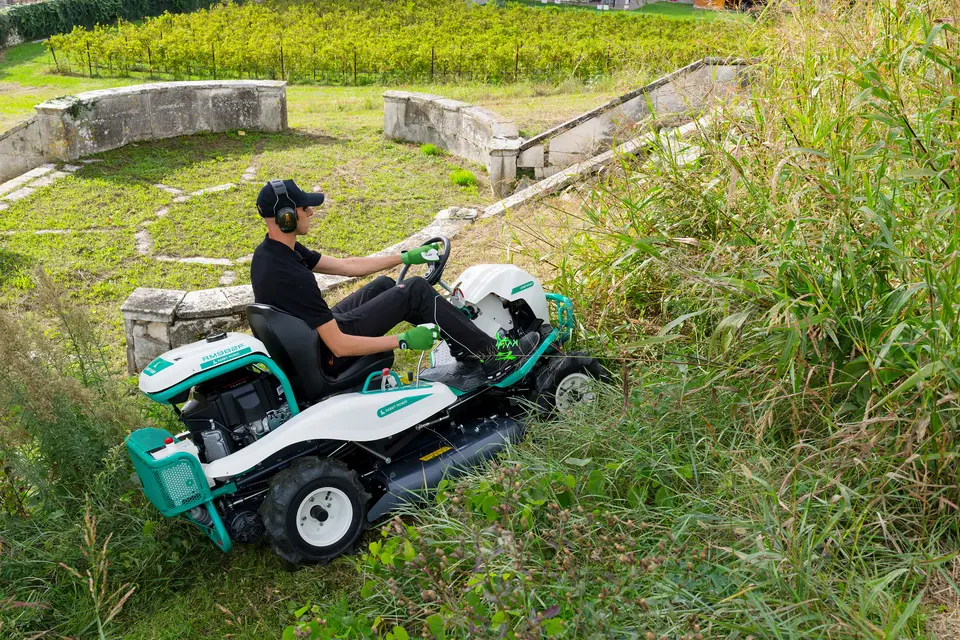 Orec Powerful ride on mower